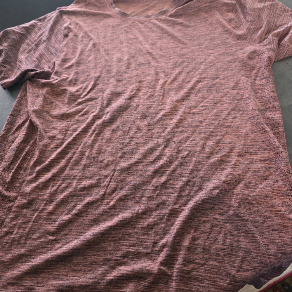 lululemon athletica Red Short Sleeve Tee
